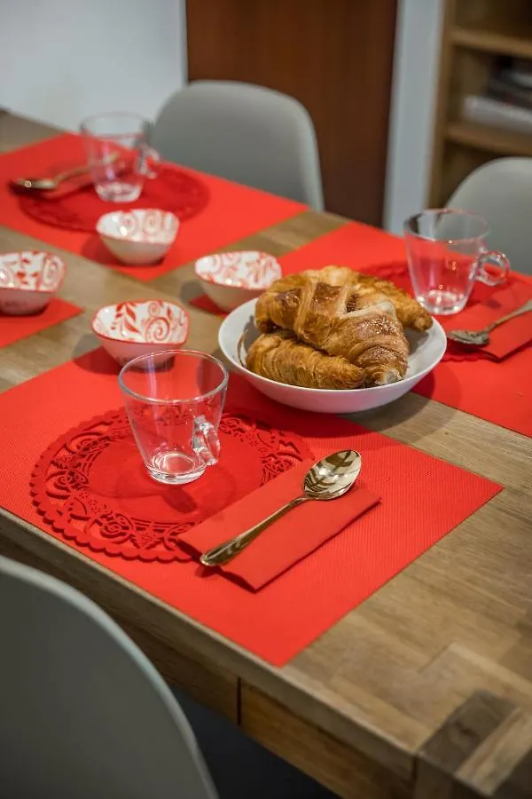 Accessible Groundfloor Near Station - Ca Rezzonico Apartment Venice